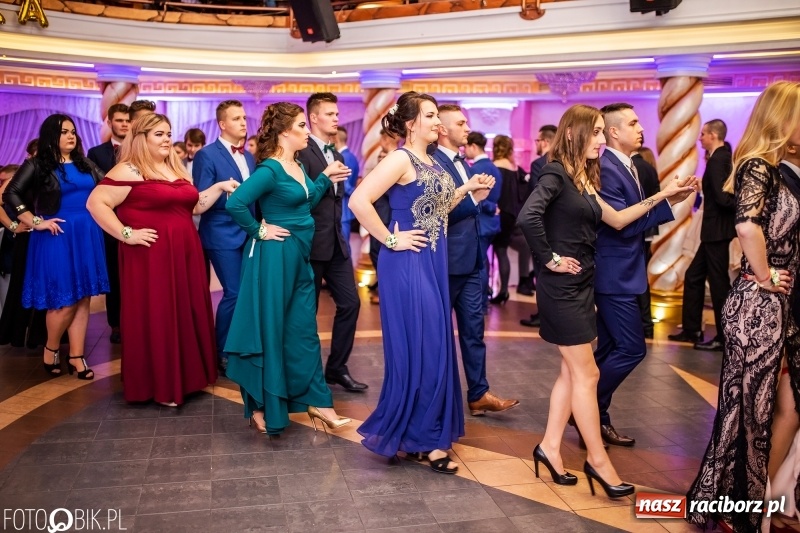 Zdjęcie w galerii na portalu naszraciborz.pl: Poloneza czas zacząć. Ekonomik bawi się w Acropolis w Pokrzywnicy FOTO i WIDEO wiadomości z regionu