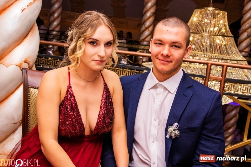 Zdjęcie w galerii na portalu naszraciborz.pl: Poloneza czas zacząć. Ekonomik bawi się w Acropolis w Pokrzywnicy FOTO i WIDEO wiadomości z regionu