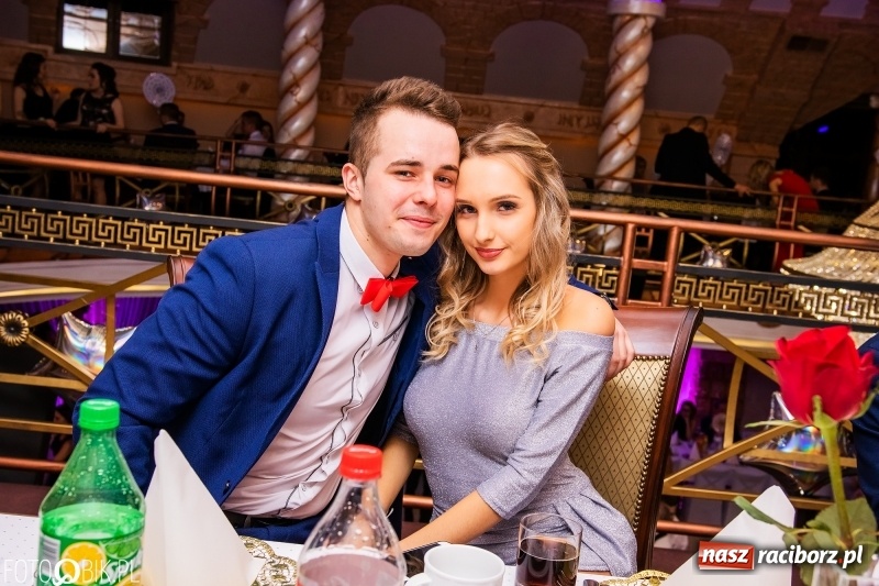 Zdjęcie w galerii na portalu naszraciborz.pl: Poloneza czas zacząć. Ekonomik bawi się w Acropolis w Pokrzywnicy FOTO i WIDEO wiadomości z regionu