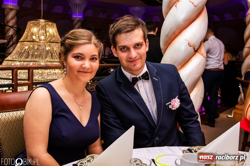 Zdjęcie w galerii na portalu naszraciborz.pl: Poloneza czas zacząć. Ekonomik bawi się w Acropolis w Pokrzywnicy FOTO i WIDEO wiadomości z regionu