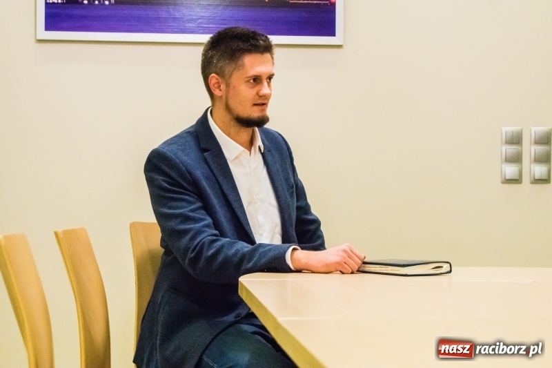 Zdjęcie w galerii na portalu naszraciborz.pl: Tylko razem możemy wiele. Spotkanie organizacyjne Federacji dla Rzeczypospolitej wiadomości z regionu