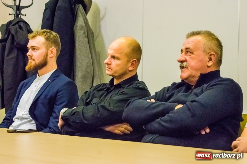 Zdjęcie w galerii na portalu naszraciborz.pl: Tylko razem możemy wiele. Spotkanie organizacyjne Federacji dla Rzeczypospolitej wiadomości z regionu