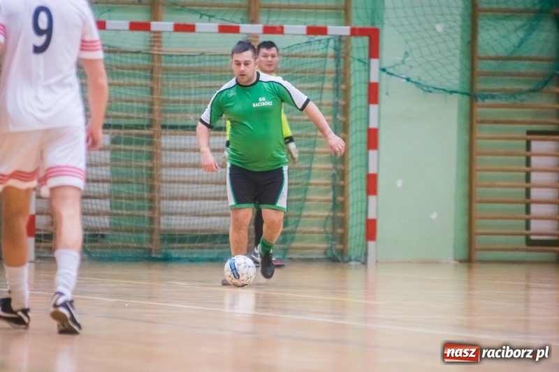 Zdjęcie w galerii na portalu naszraciborz.pl: HLPN: Straż Graniczna i Castorama bez punktów wiadomości z regionu