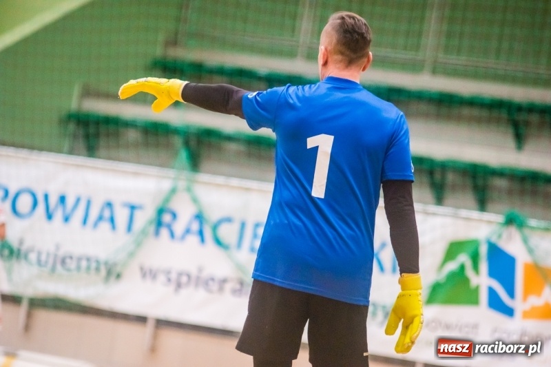 Zdjęcie w galerii na portalu naszraciborz.pl: HLPN: Straż Graniczna i Castorama bez punktów wiadomości z regionu