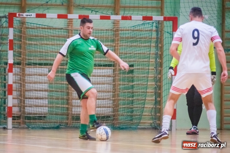 Zdjęcie w galerii na portalu naszraciborz.pl: HLPN: Straż Graniczna i Castorama bez punktów wiadomości z regionu