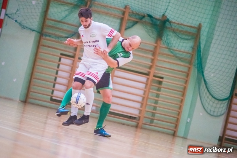 Zdjęcie w galerii na portalu naszraciborz.pl: HLPN: Straż Graniczna i Castorama bez punktów wiadomości z regionu