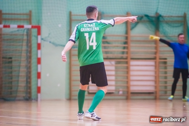 Zdjęcie w galerii na portalu naszraciborz.pl: HLPN: Straż Graniczna i Castorama bez punktów wiadomości z regionu