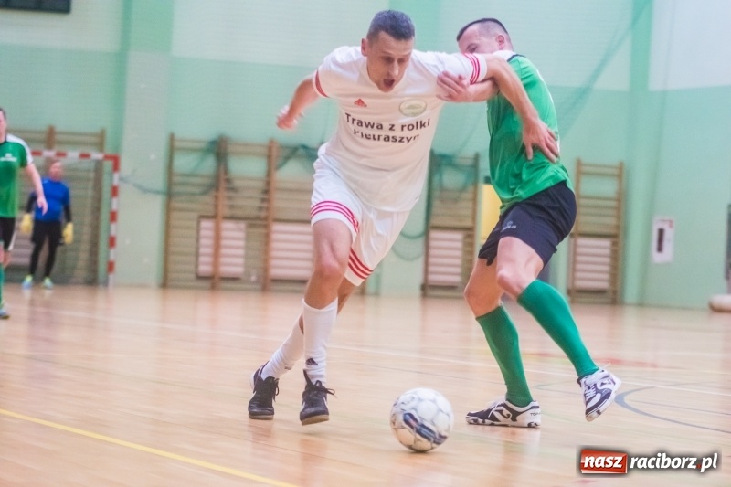 Zdjęcie w galerii na portalu naszraciborz.pl: HLPN: Straż Graniczna i Castorama bez punktów wiadomości z regionu