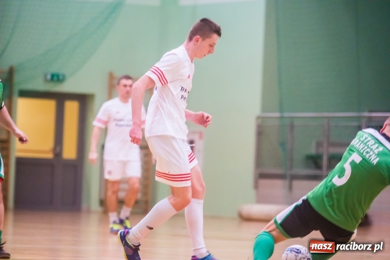 Zdjęcie w galerii na portalu naszraciborz.pl: HLPN: Straż Graniczna i Castorama bez punktów wiadomości z regionu