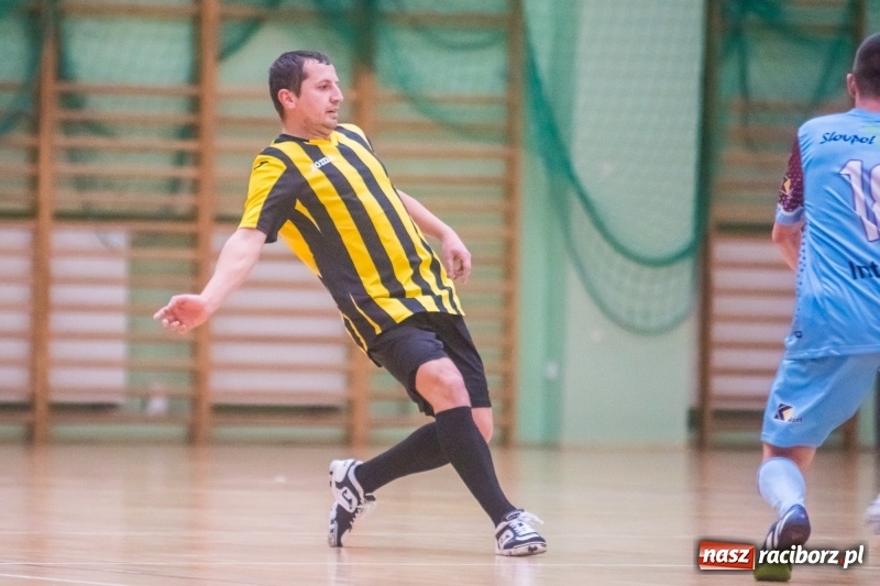 Zdjęcie w galerii na portalu naszraciborz.pl: HLPN: Straż Graniczna i Castorama bez punktów wiadomości z regionu