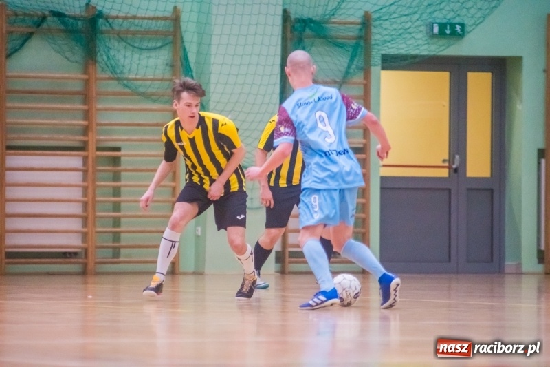 Zdjęcie w galerii na portalu naszraciborz.pl: HLPN: Straż Graniczna i Castorama bez punktów wiadomości z regionu