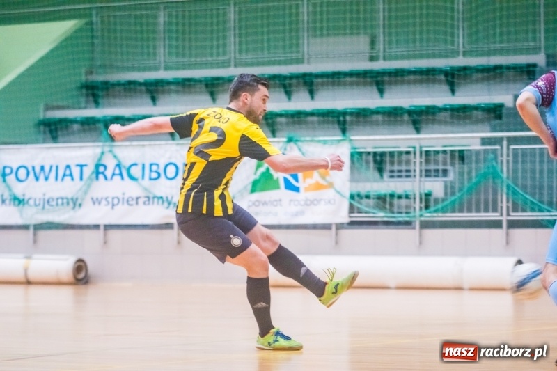 Zdjęcie w galerii na portalu naszraciborz.pl: HLPN: Straż Graniczna i Castorama bez punktów wiadomości z regionu