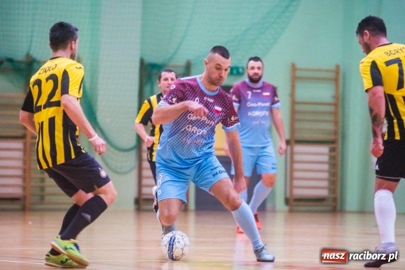 Zdjęcie w galerii na portalu naszraciborz.pl: HLPN: Straż Graniczna i Castorama bez punktów wiadomości z regionu