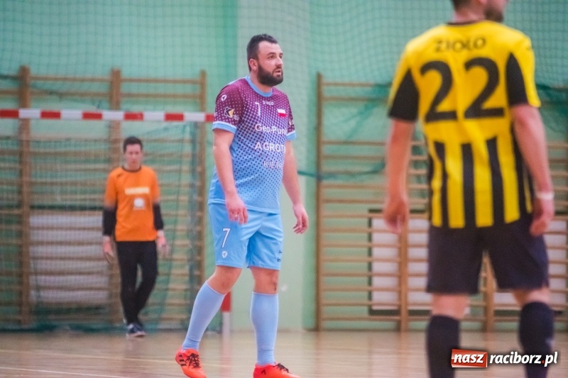 Zdjęcie w galerii na portalu naszraciborz.pl: HLPN: Straż Graniczna i Castorama bez punktów wiadomości z regionu