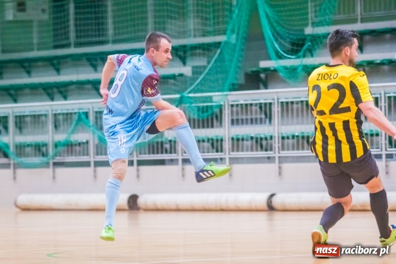 Zdjęcie w galerii na portalu naszraciborz.pl: HLPN: Straż Graniczna i Castorama bez punktów wiadomości z regionu