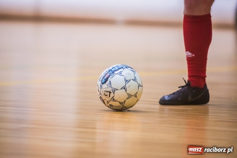 Zdjęcie w galerii na portalu naszraciborz.pl: HLPN: Straż Graniczna i Castorama bez punktów wiadomości z regionu