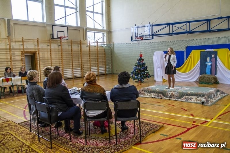 Zdjęcie w galerii na portalu naszraciborz.pl: Niemieckie kolędy i pastorałki zabrzmiały w Kornowacu  wiadomości z regionu