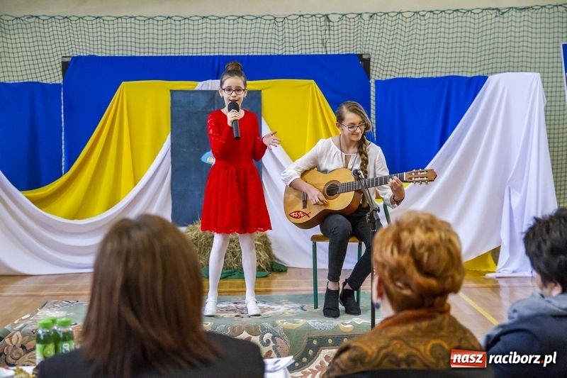 Zdjęcie w galerii na portalu naszraciborz.pl: Niemieckie kolędy i pastorałki zabrzmiały w Kornowacu  wiadomości z regionu