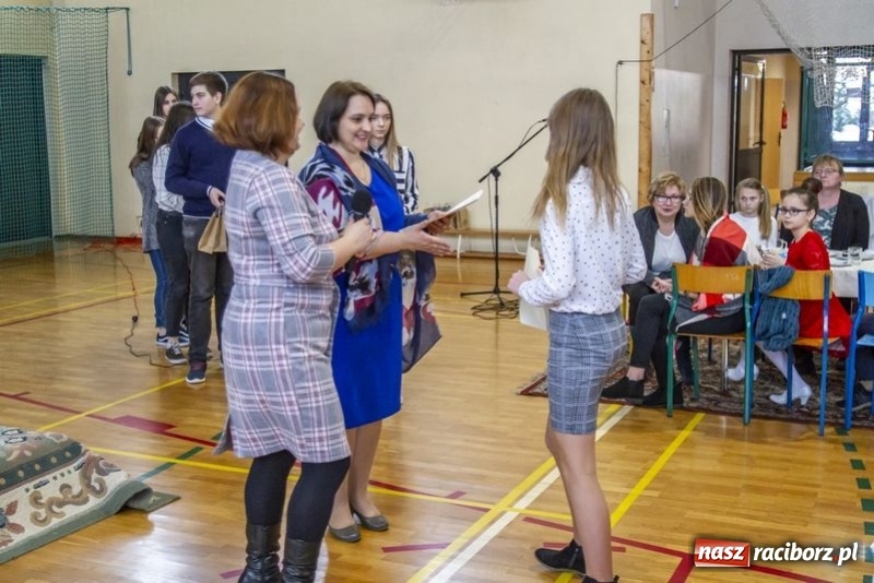 Zdjęcie w galerii na portalu naszraciborz.pl: Niemieckie kolędy i pastorałki zabrzmiały w Kornowacu  wiadomości z regionu