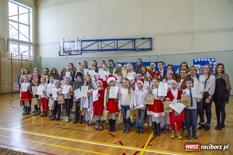 Zdjęcie w galerii na portalu naszraciborz.pl: Niemieckie kolędy i pastorałki zabrzmiały w Kornowacu  wiadomości z regionu