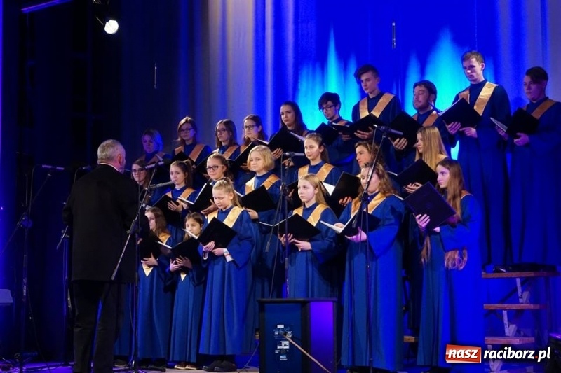 Zdjęcie w galerii na portalu naszraciborz.pl: BEL CANTO w świątecznym klimacie w Strzesze  wiadomości z regionu