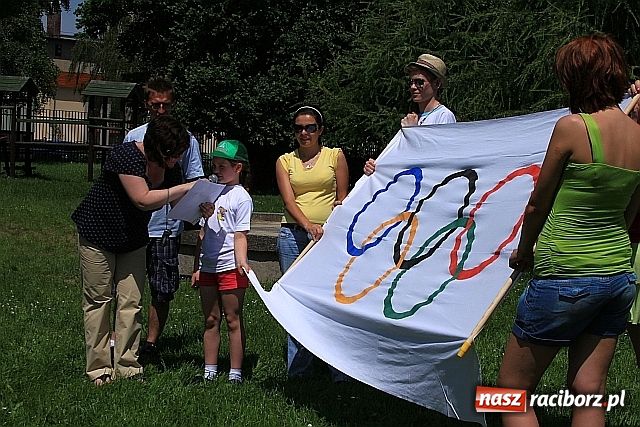 Zdjęcie w galerii na portalu naszraciborz.pl: Młodzi olimpijczycy wśród przedszkolaków wiadomości z regionu