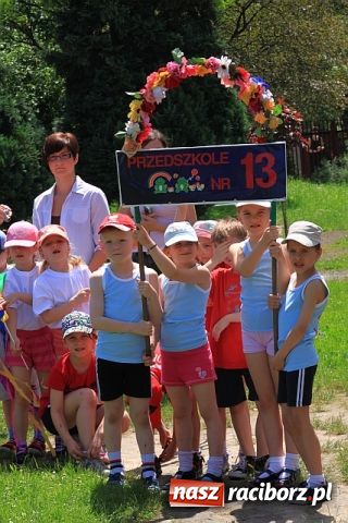 Zdjęcie w galerii na portalu naszraciborz.pl: Młodzi olimpijczycy wśród przedszkolaków wiadomości z regionu