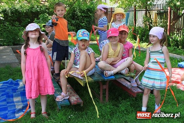 Zdjęcie w galerii na portalu naszraciborz.pl: Młodzi olimpijczycy wśród przedszkolaków wiadomości z regionu