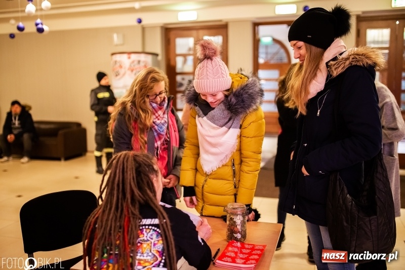 Zdjęcie w galerii na portalu naszraciborz.pl: Wielka Orkiestra Świątecznej Pomocy gra już w Raciborzu FOTO i WIDEO wiadomości z regionu
