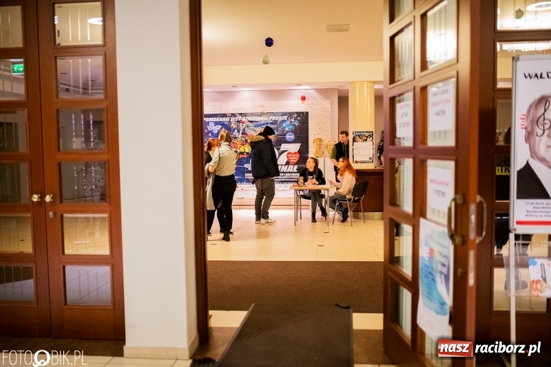 Zdjęcie w galerii na portalu naszraciborz.pl: Wielka Orkiestra Świątecznej Pomocy gra już w Raciborzu FOTO i WIDEO wiadomości z regionu