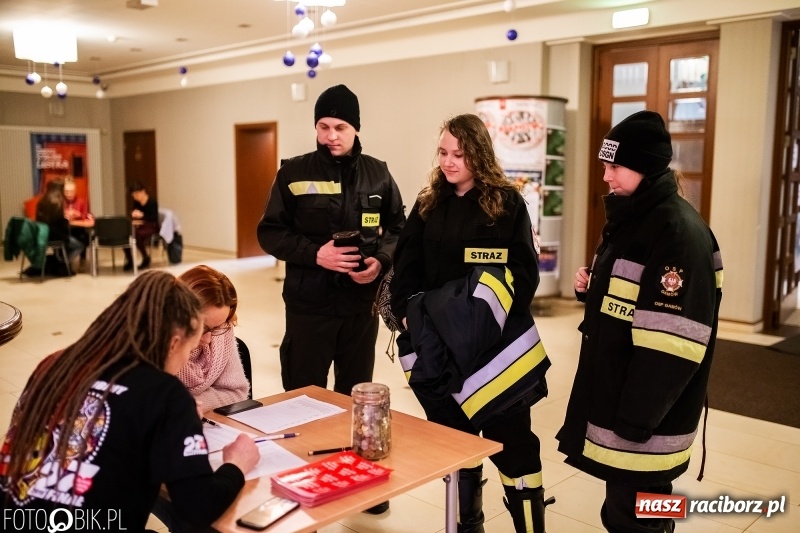 Zdjęcie w galerii na portalu naszraciborz.pl: Wielka Orkiestra Świątecznej Pomocy gra już w Raciborzu FOTO i WIDEO wiadomości z regionu