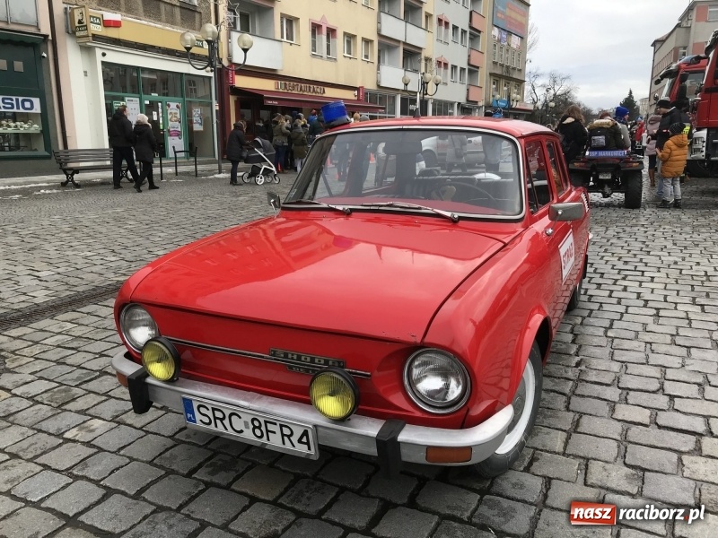 Zdjęcie w galerii na portalu naszraciborz.pl: Wielka Orkiestra Świątecznej Pomocy rozgrzewała na Rynku  wiadomości z regionu