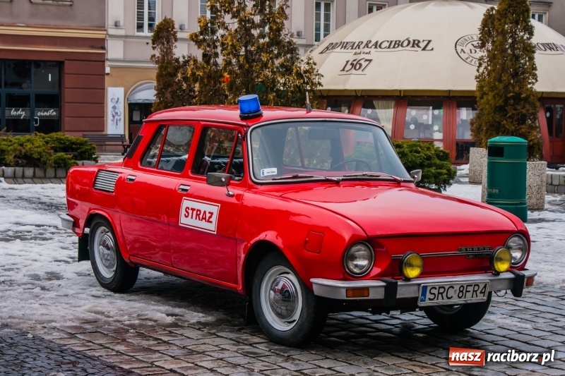 Zdjęcie w galerii na portalu naszraciborz.pl: Wielka Orkiestra Świątecznej Pomocy rozgrzewała na Rynku  wiadomości z regionu