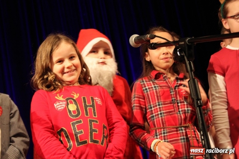 Zdjęcie w galerii na portalu naszraciborz.pl: Raciborski sztab WOŚP liczy pieniądze. Czy będzie rekord?  wiadomości z regionu