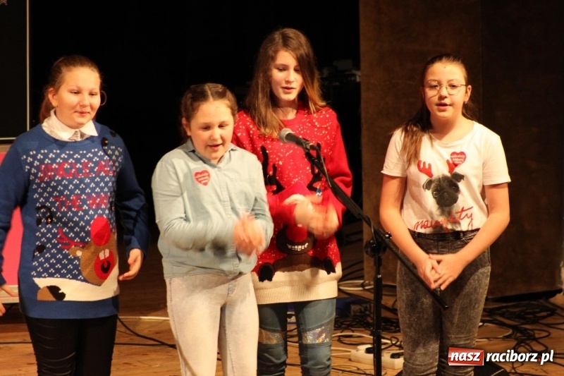 Zdjęcie w galerii na portalu naszraciborz.pl: Raciborski sztab WOŚP liczy pieniądze. Czy będzie rekord?  wiadomości z regionu