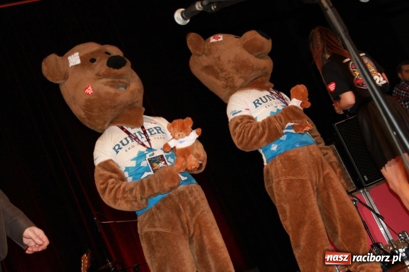 Zdjęcie w galerii na portalu naszraciborz.pl: Raciborski sztab WOŚP liczy pieniądze. Czy będzie rekord?  wiadomości z regionu