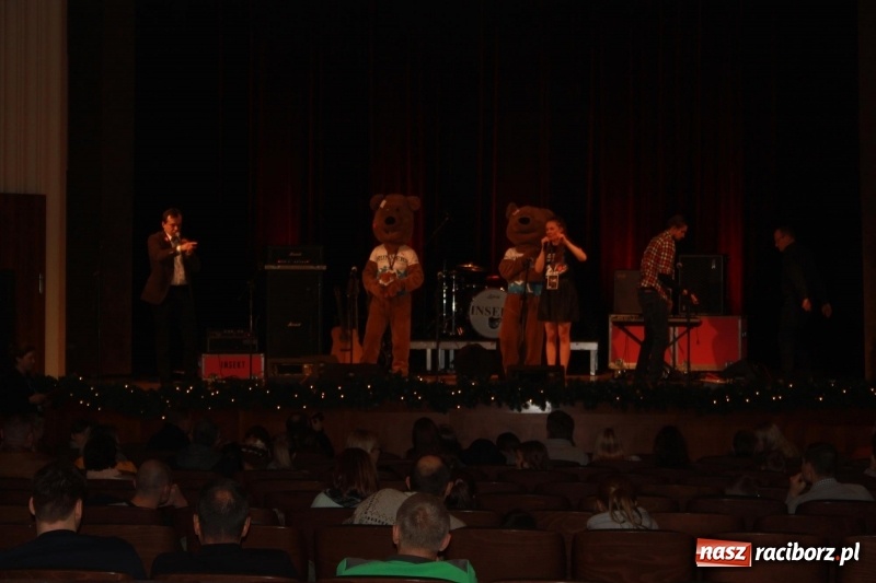 Zdjęcie w galerii na portalu naszraciborz.pl: Raciborski sztab WOŚP liczy pieniądze. Czy będzie rekord?  wiadomości z regionu