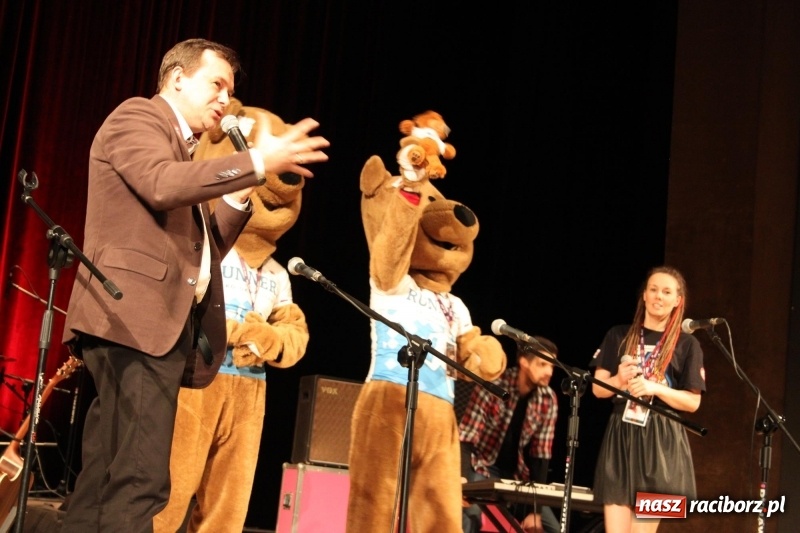 Zdjęcie w galerii na portalu naszraciborz.pl: Raciborski sztab WOŚP liczy pieniądze. Czy będzie rekord?  wiadomości z regionu