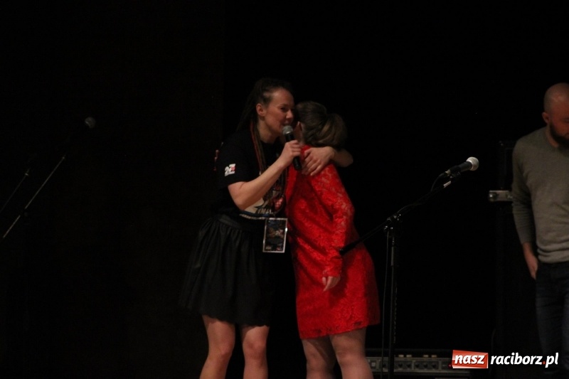 Zdjęcie w galerii na portalu naszraciborz.pl: Raciborski sztab WOŚP liczy pieniądze. Czy będzie rekord?  wiadomości z regionu