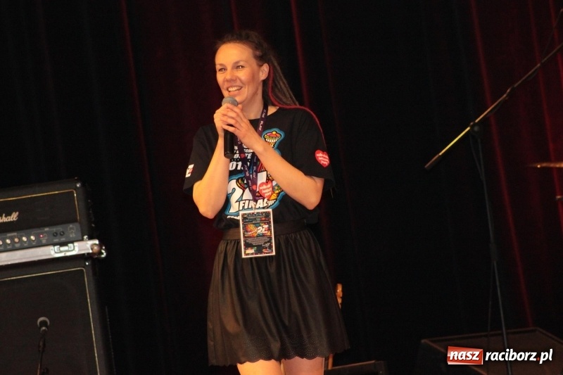 Zdjęcie w galerii na portalu naszraciborz.pl: Raciborski sztab WOŚP liczy pieniądze. Czy będzie rekord?  wiadomości z regionu