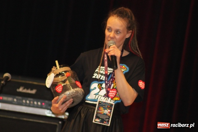 Zdjęcie w galerii na portalu naszraciborz.pl: Raciborski sztab WOŚP liczy pieniądze. Czy będzie rekord?  wiadomości z regionu