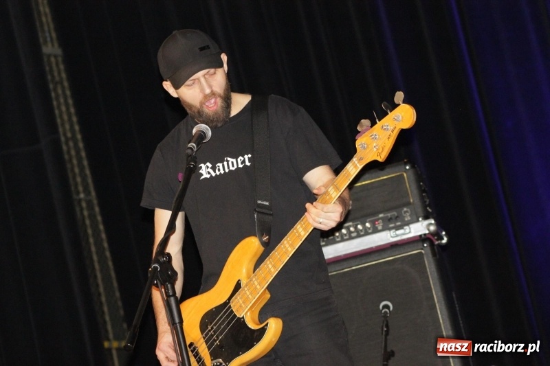 Zdjęcie w galerii na portalu naszraciborz.pl: Raciborski sztab WOŚP liczy pieniądze. Czy będzie rekord?  wiadomości z regionu