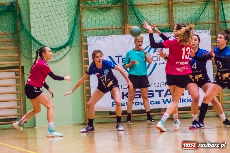 Zdjęcie w galerii na portalu naszraciborz.pl: Piłka ręczna. Pietrowicki Start nie zdobył Imperium wiadomości z regionu