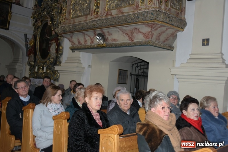 Zdjęcie w galerii na portalu naszraciborz.pl: Tworkowskie kolędowanie przy żłóbku  wiadomości z regionu