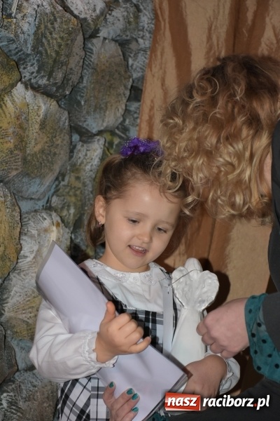 Zdjęcie w galerii na portalu naszraciborz.pl: Tworkowskie kolędowanie przy żłóbku  wiadomości z regionu