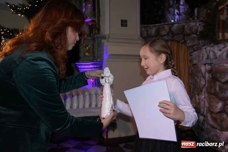 Zdjęcie w galerii na portalu naszraciborz.pl: Tworkowskie kolędowanie przy żłóbku  wiadomości z regionu