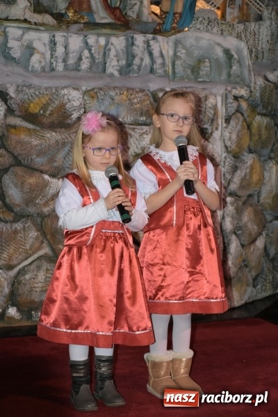 Zdjęcie w galerii na portalu naszraciborz.pl: Tworkowskie kolędowanie przy żłóbku  wiadomości z regionu