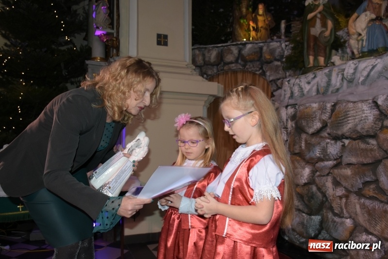 Zdjęcie w galerii na portalu naszraciborz.pl: Tworkowskie kolędowanie przy żłóbku  wiadomości z regionu