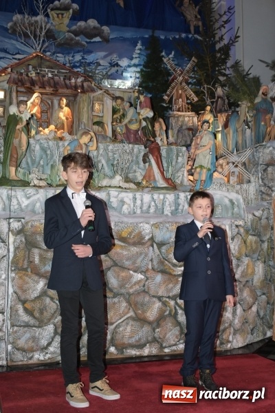 Zdjęcie w galerii na portalu naszraciborz.pl: Tworkowskie kolędowanie przy żłóbku  wiadomości z regionu