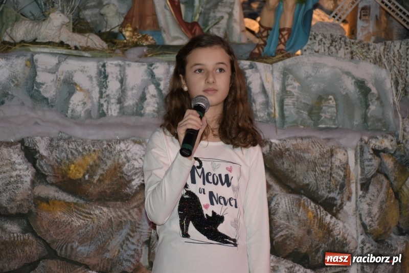 Zdjęcie w galerii na portalu naszraciborz.pl: Tworkowskie kolędowanie przy żłóbku  wiadomości z regionu